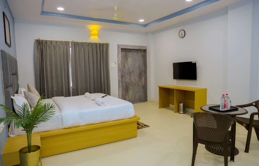 ROOMS_NAME