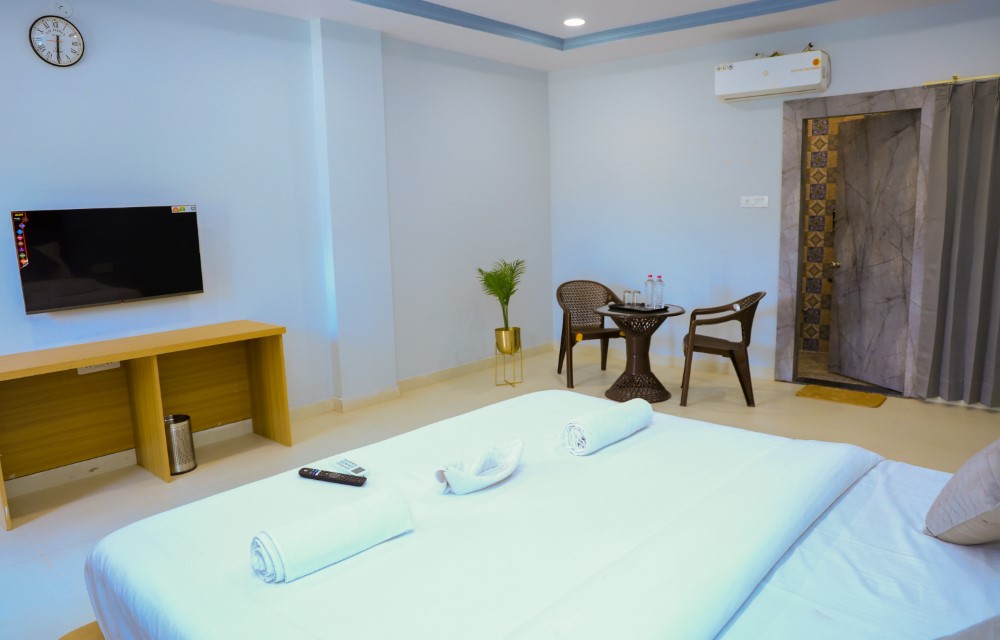 ROOMS_NAME